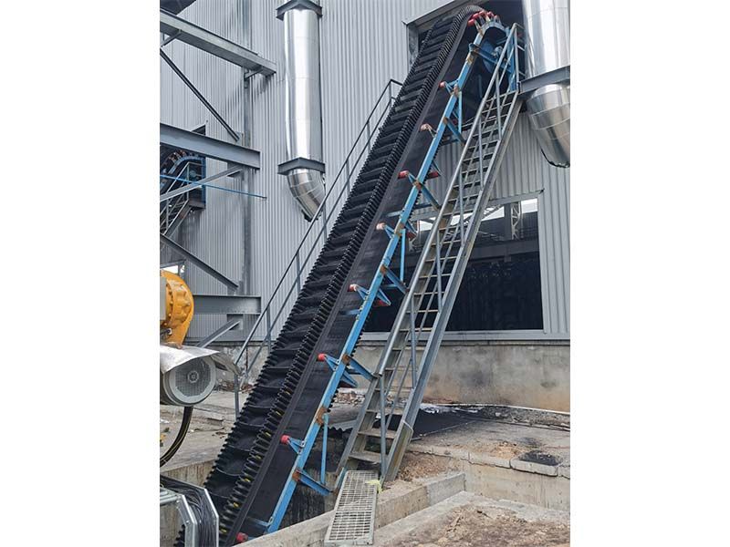 DJ型大傾角皮帶式輸送機(jī)